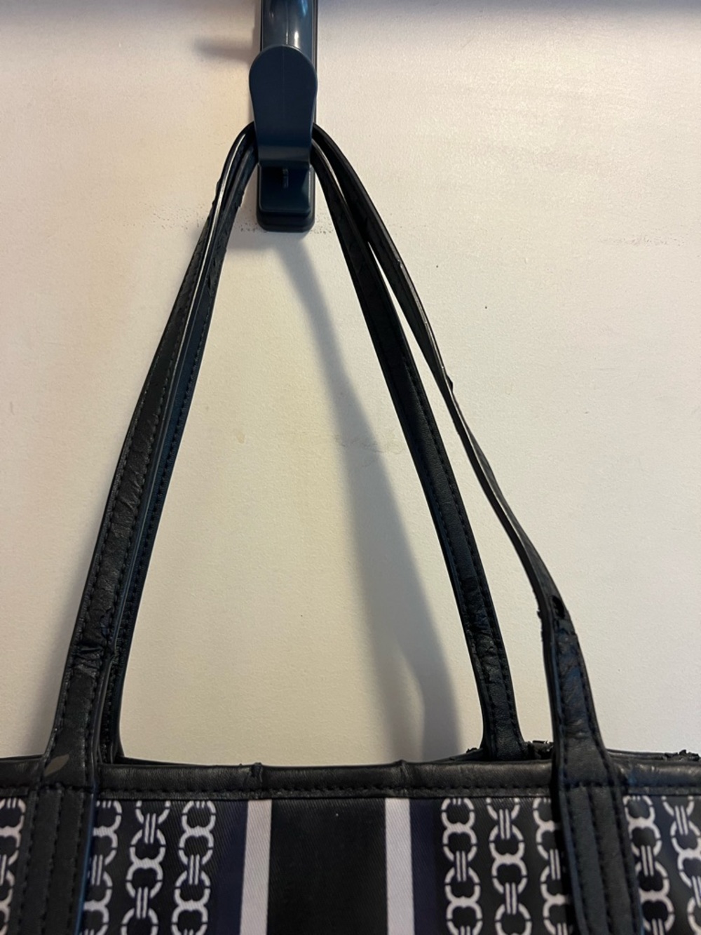 Tory Burch Black Gemini Link Tote ๐๐ - Picture 10 of 16